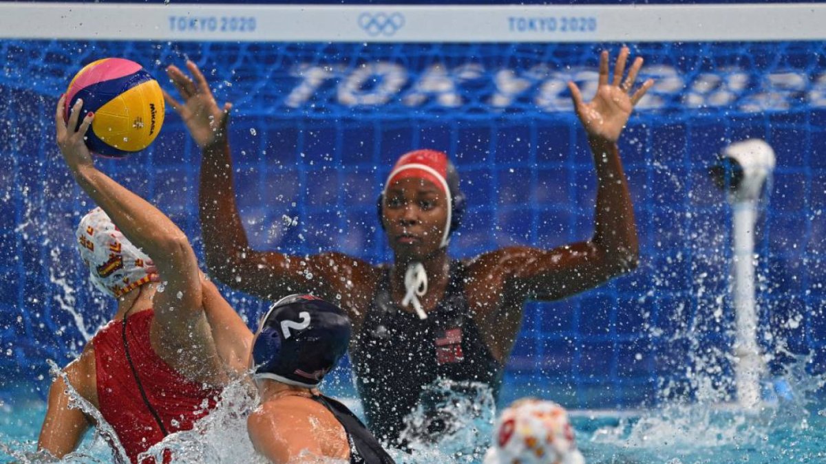 España cede en la final de waterpolo ante EEUU.
