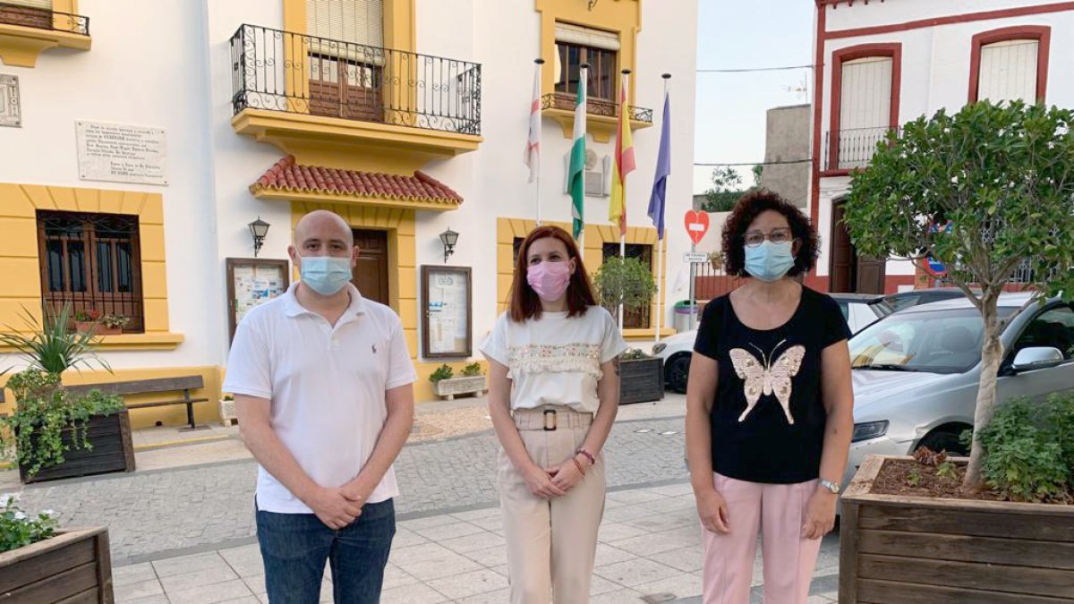 Antonio Martínez, Ángela Urrutia y Marí Ángeles Guzmán