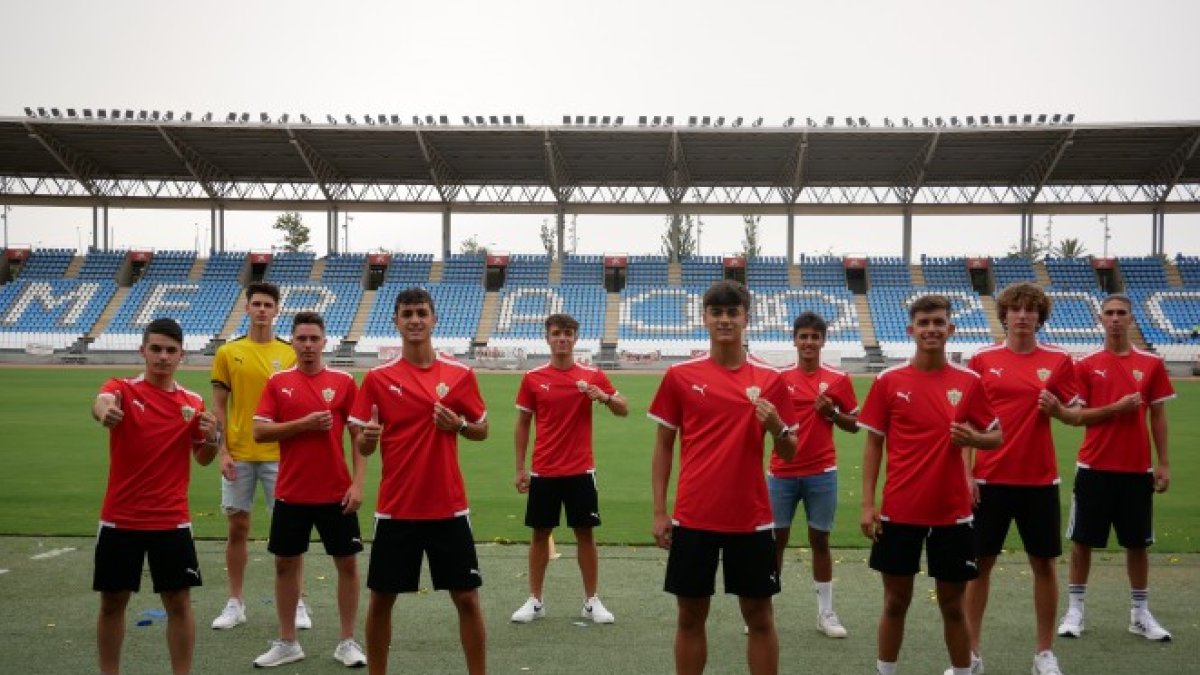 El Almería firma talento para su cantera.