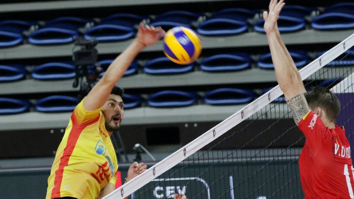 El nuevo jugador ahorrador se impone en la red.