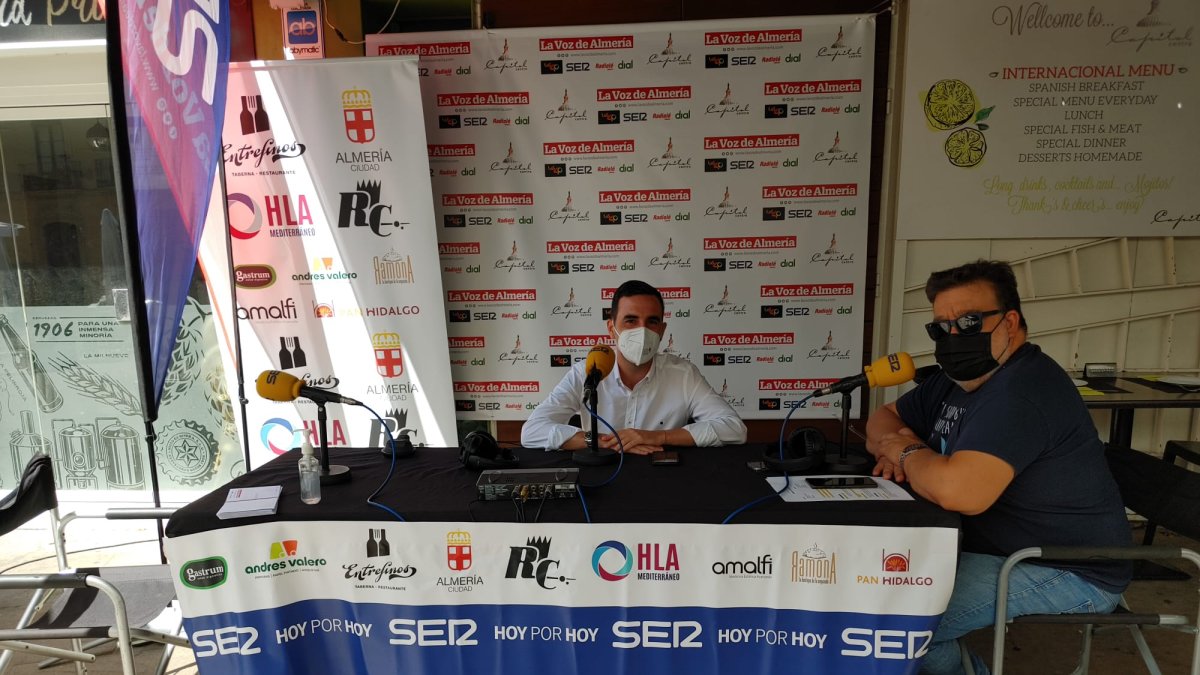 El concejal de Promoción, Carlos Sánchez, hizo un balance del verano en el sector hotelero