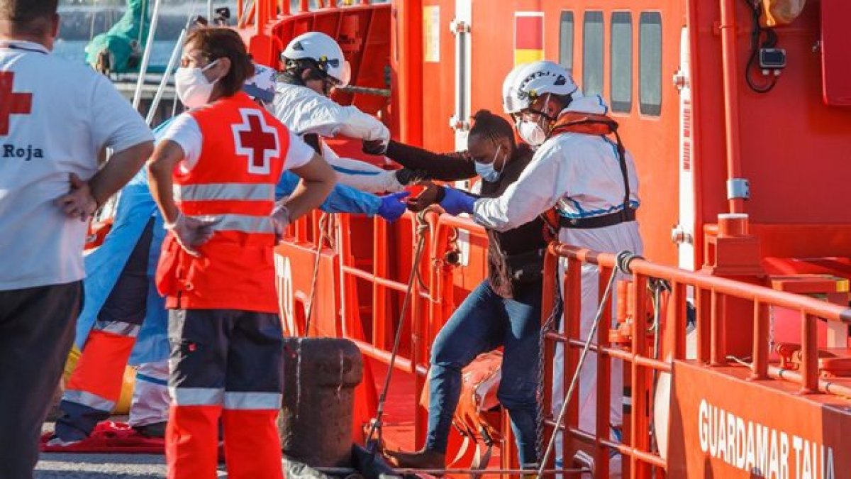 Han sido rescatadas dos mujeres y 10 hombres.