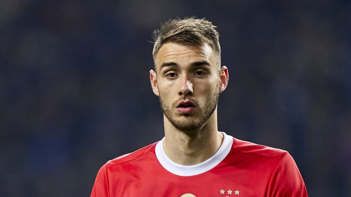 Ferro tiene 24 años y pertenece al Benfica.