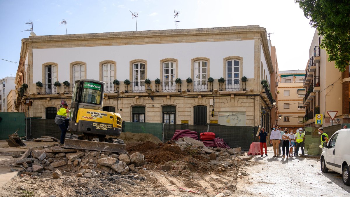 Obras en la Plaza de la Administración Vieja.