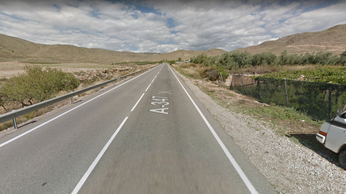 La carretera autonómica A-347 a su paso por Berja.
