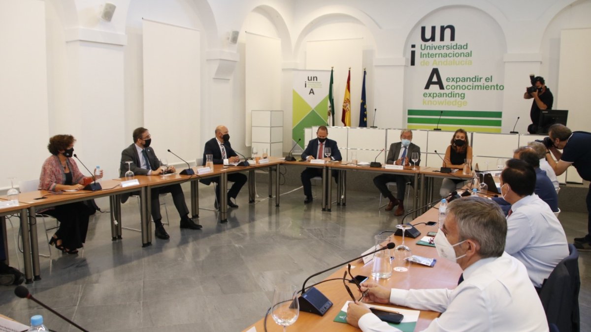 Velasco, con los rectores de las universidades andaluzas.