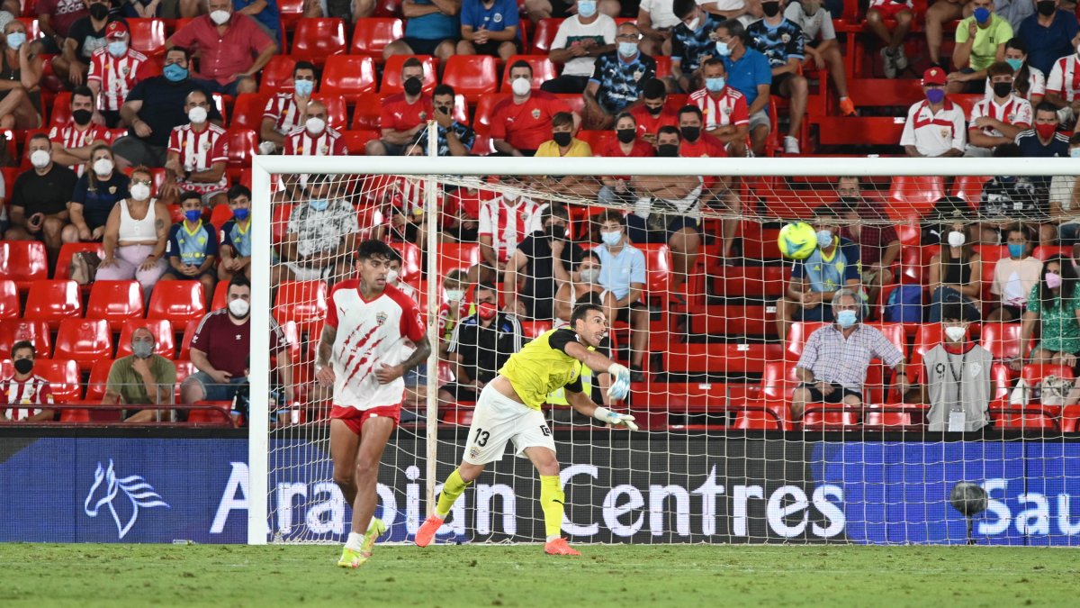 Fernando Martínez en la segunda mitad frente al Málaga.