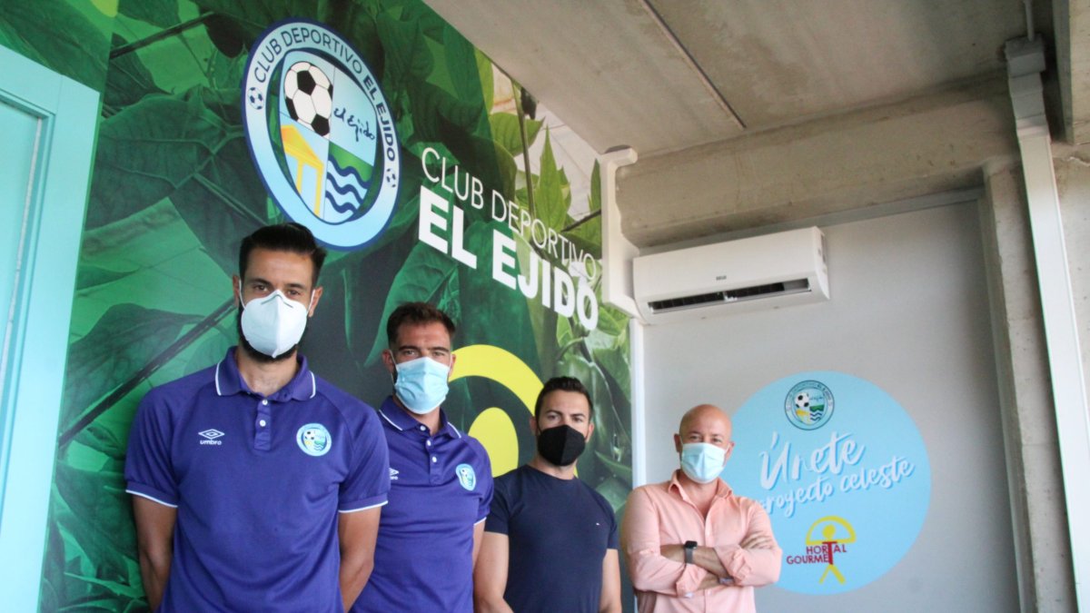 El CD El EJido y las empresas se unen para vivir la temporada.