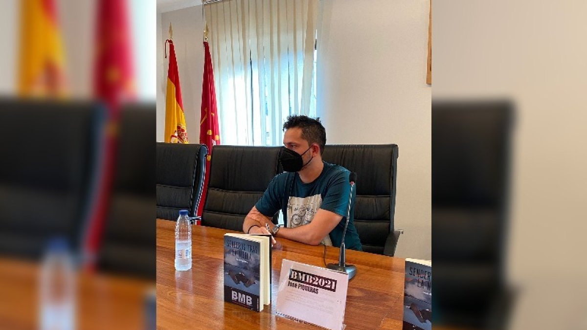 Piqueras, ganador del premio BMB de novela negra.