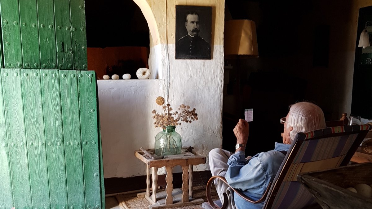 Carlos Pérez Siquier en La Briseña (Foto: Ramón Crespo)