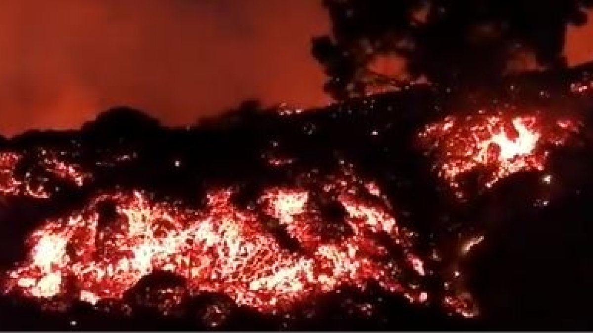 Captura de un vídeo de la erupción del volcán de Las Palmas.