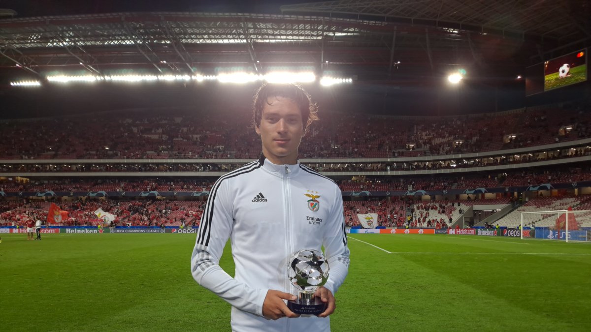 Darwin Núñez fue el hombre del partido ante el FC Barcelona.