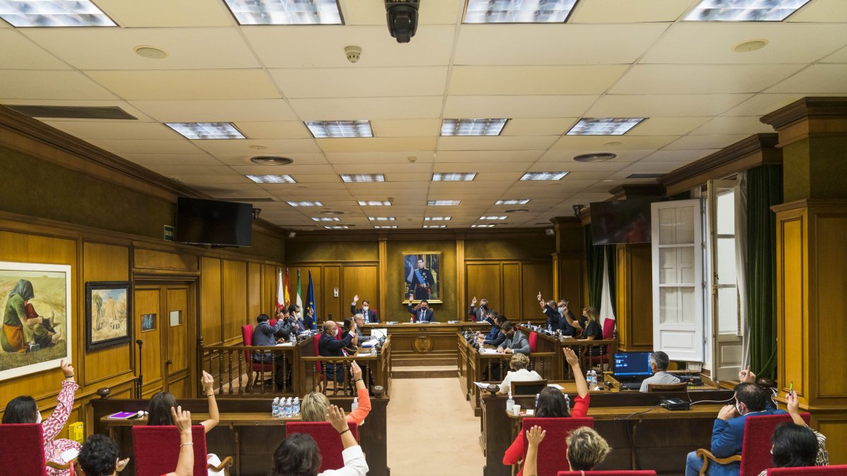 En el Pleno, la Corporación ha validado nuevas inversiones enmarcadas en el Programa Coopera 2.