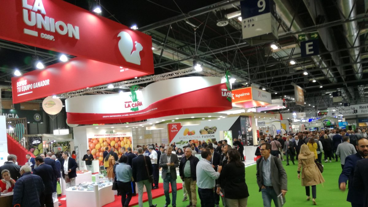 El pabellón 9 es el gran escenario del sector hortofrutícola almeriense.