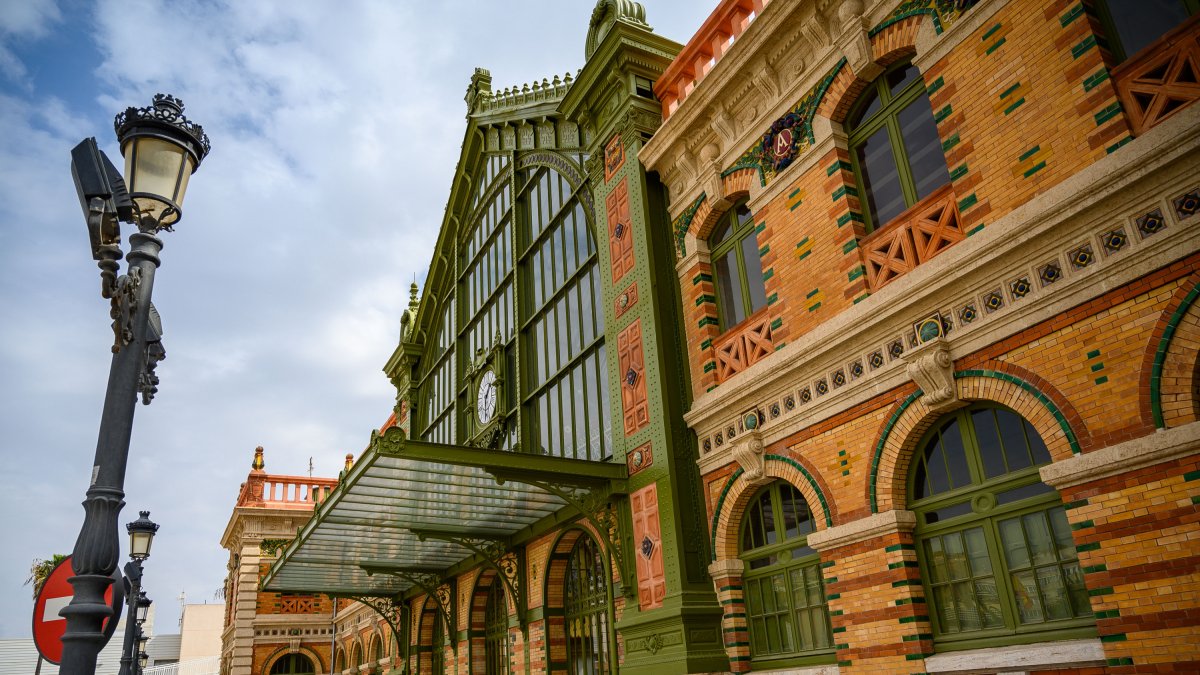 Fachada de la estación histórica del ferrocarril