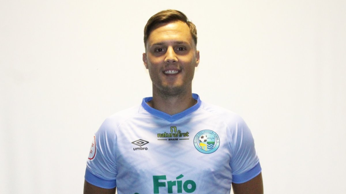 Adán Gurdiel ha llegado para crecer de la mano del CD El Ejido.