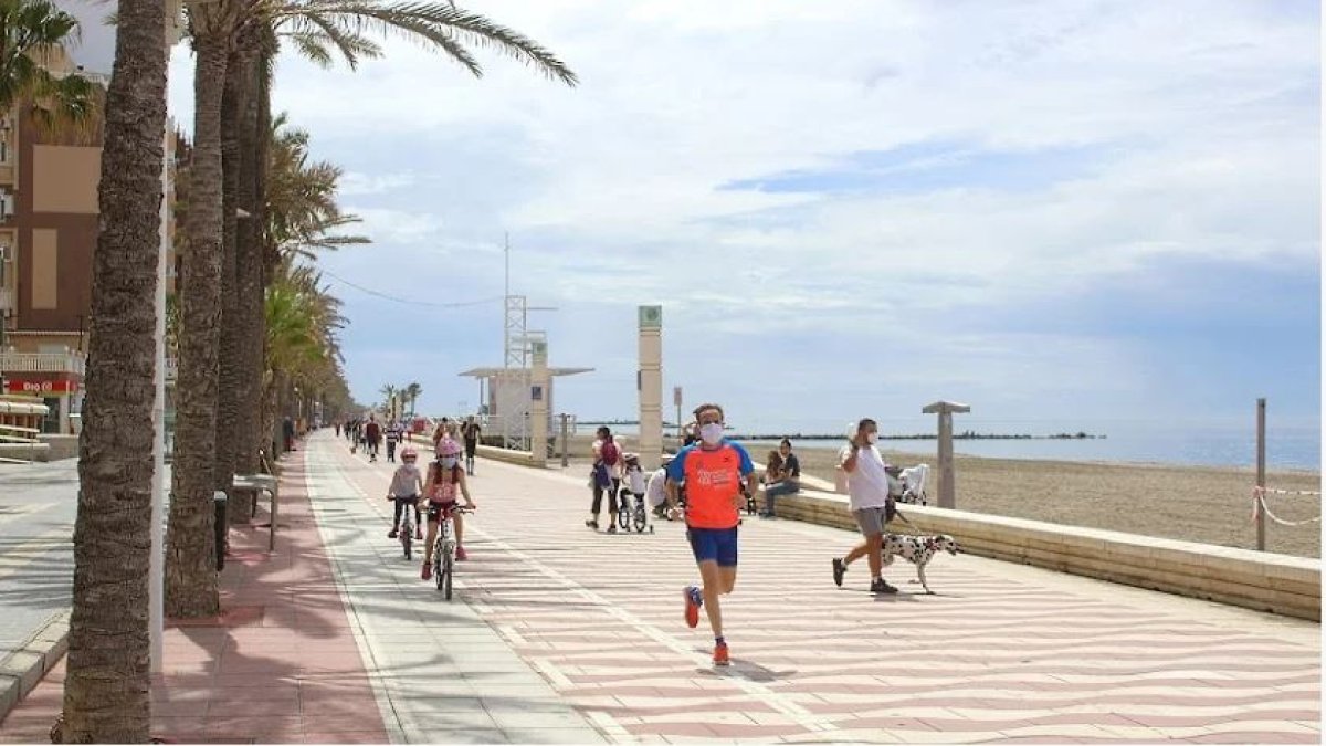 Imagen del Paseo Marítimo de Almería.