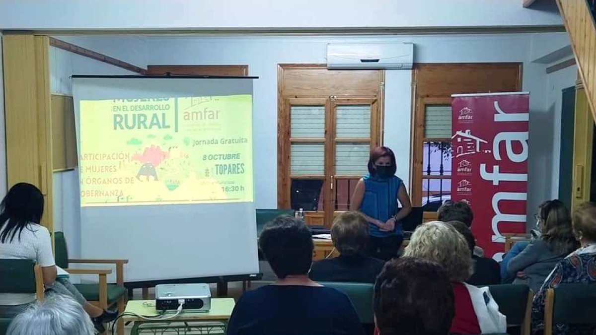 Jornada de la asociación AMFAR por el Día de la Mujer Rural.