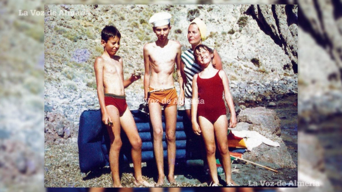 Los hijos de la familia Herrera Plaza, sobre todo el mayor, Antonio, no andaban sobrados de peso, como la mayoría de los niños de los años 60 y 70.