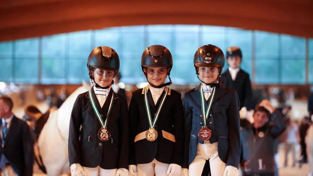 Carla Carrillo Morales junto Carla Ber (derecha).