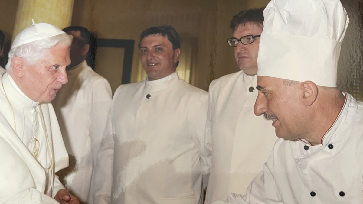 La Santa Sede encargó al chef Domenico Santacroce el menú para la visita de Joseph Ratzinger a la ciudad de Sulmona. Foto de V.N