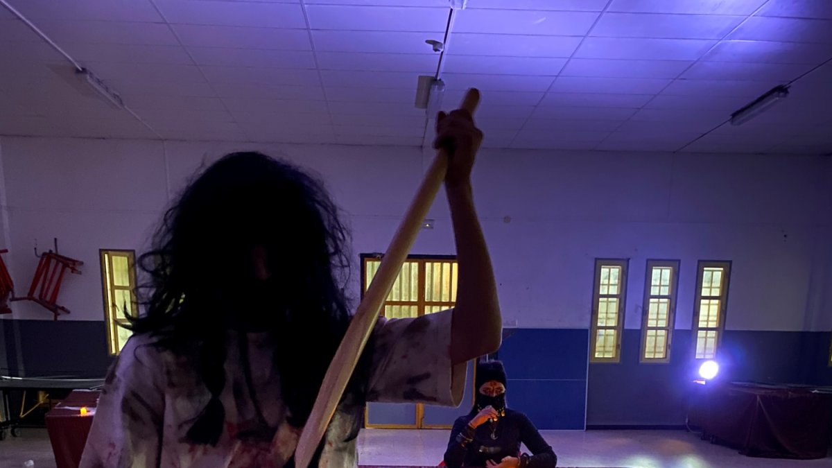 El IES Mar Serena de Pulpí vive una noche terrorífica con motivo de la fiesta de Halloween.