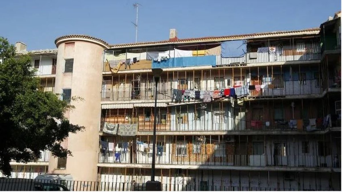 Interior del edificio El Patio que forma parte de las viviendas en las que se va a intervenir