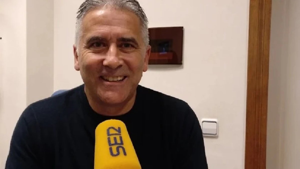 Pepe Morales, en los estudios de la Cadena SER Almería.