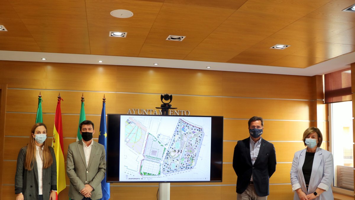 Presentación del proyecto en el Ayuntamiento de El Ejido.