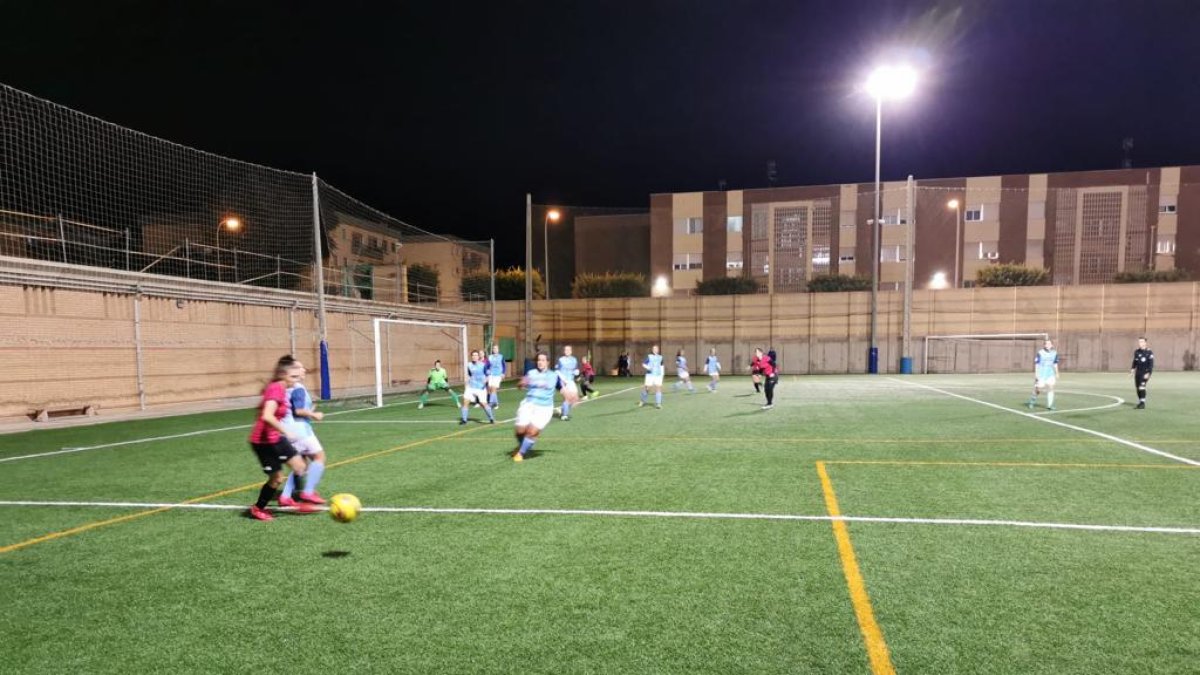 El Femenino se impone 5-3 al Cuevas CF.