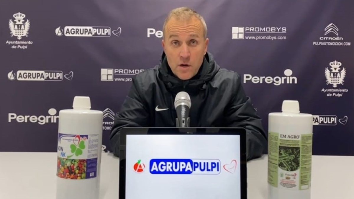 Sebas López, entrenador del Pulpileño.
