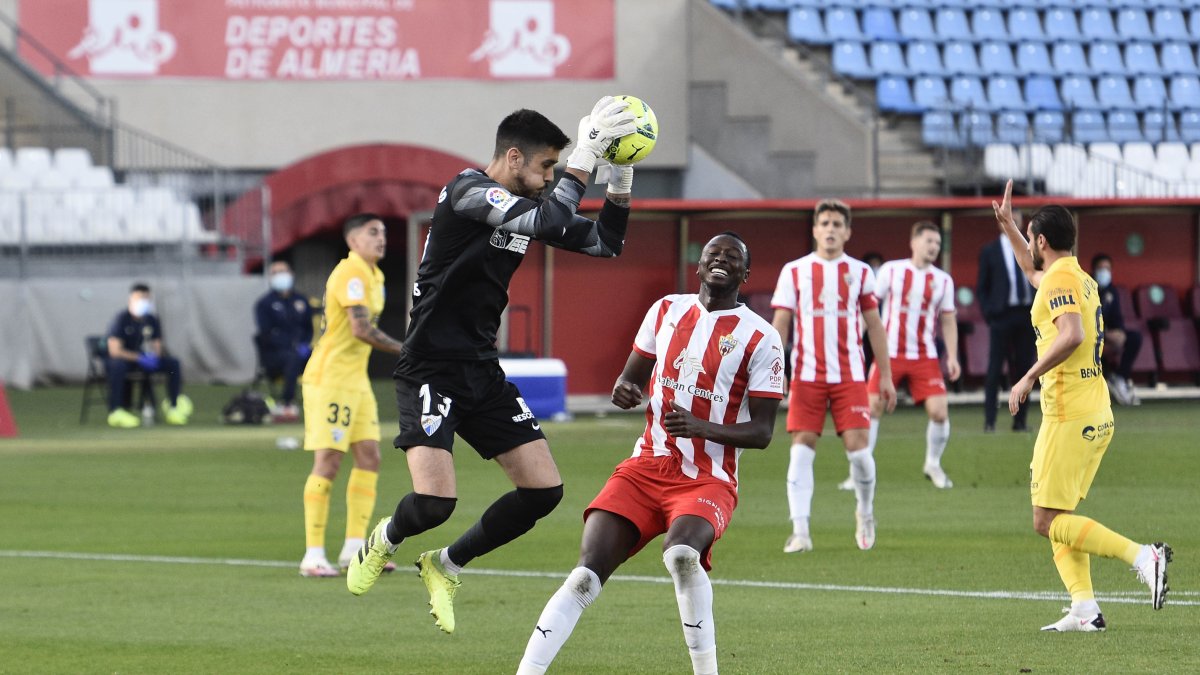 El Almería ganó al Málaga en 2020 en un Mediterráneo sin público.