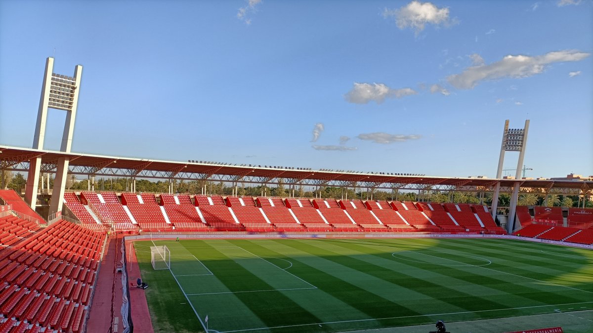 El Estadio Mediterráneo abre sus puertas al Almería-Real Zaragoza.