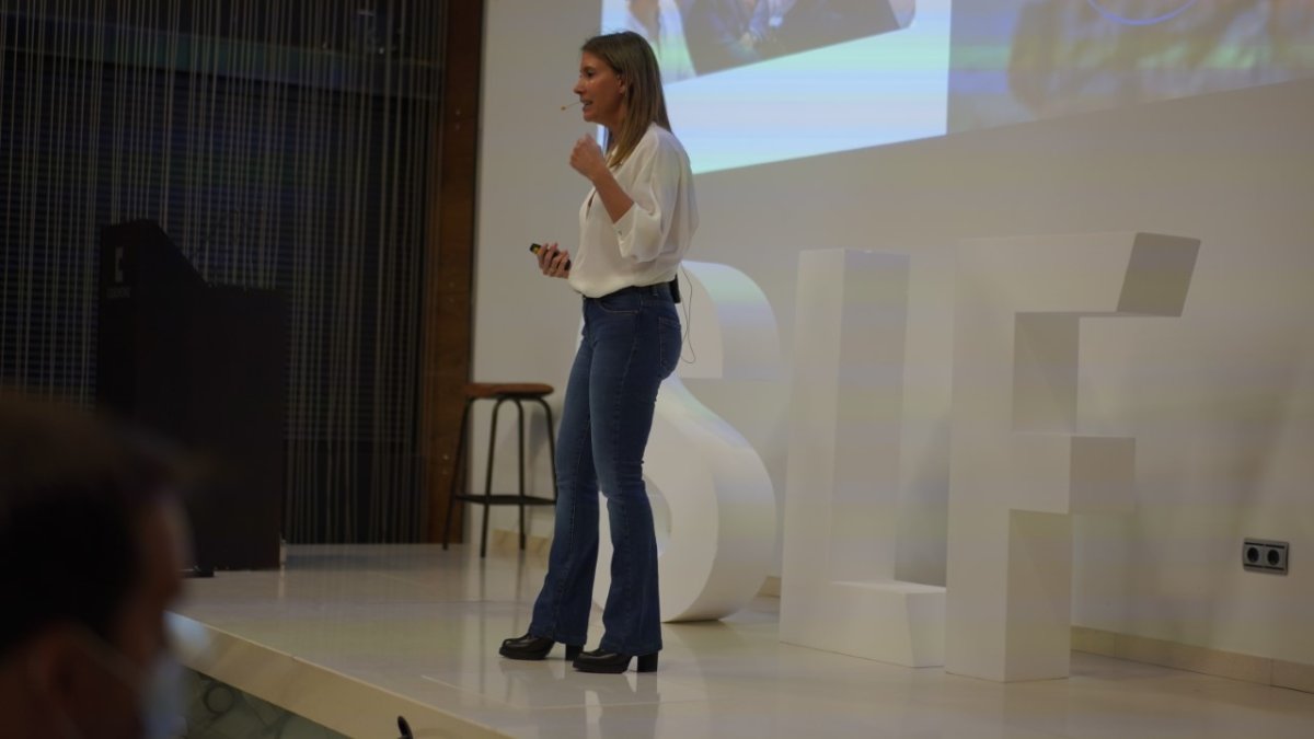 Pilar Martínez-Cosentino, en un momento de su intervención.