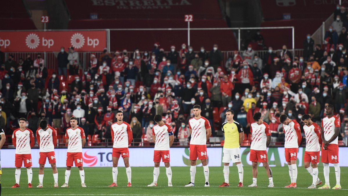 Un futbolista del Almería espera una llamada de su país.