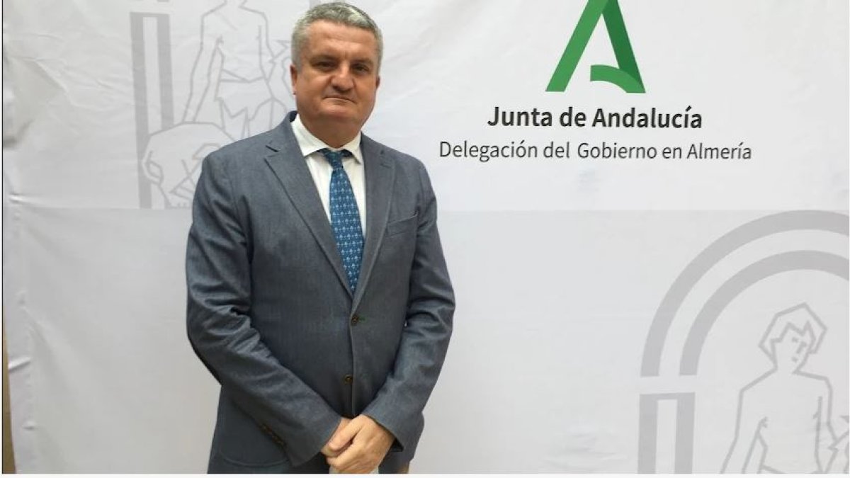 Juan de la Cruz Belmonte, delegado de Salud.