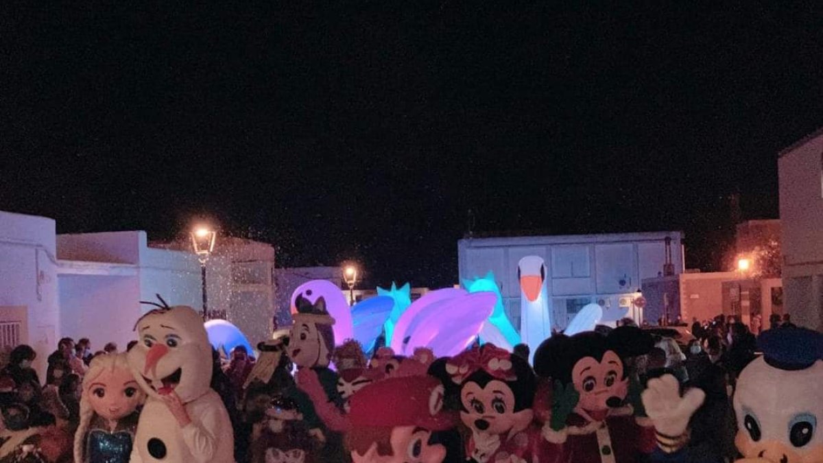 Imagen del pasacalles en Campohermoso.