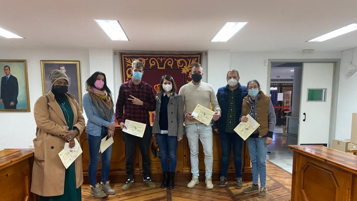 Entrega del cheque a los jóvenes emprendedores de Pulpí