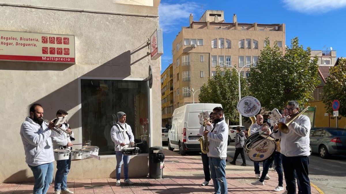 Charanga por el Black Friday en Albox.