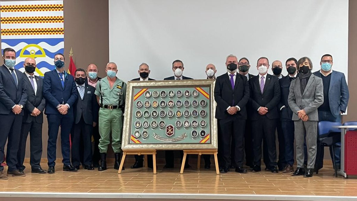 El general Marín y miembros de la Confraternidad