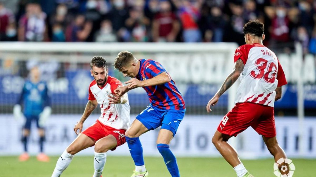 Corpas y Centelles en la primera vuelta.