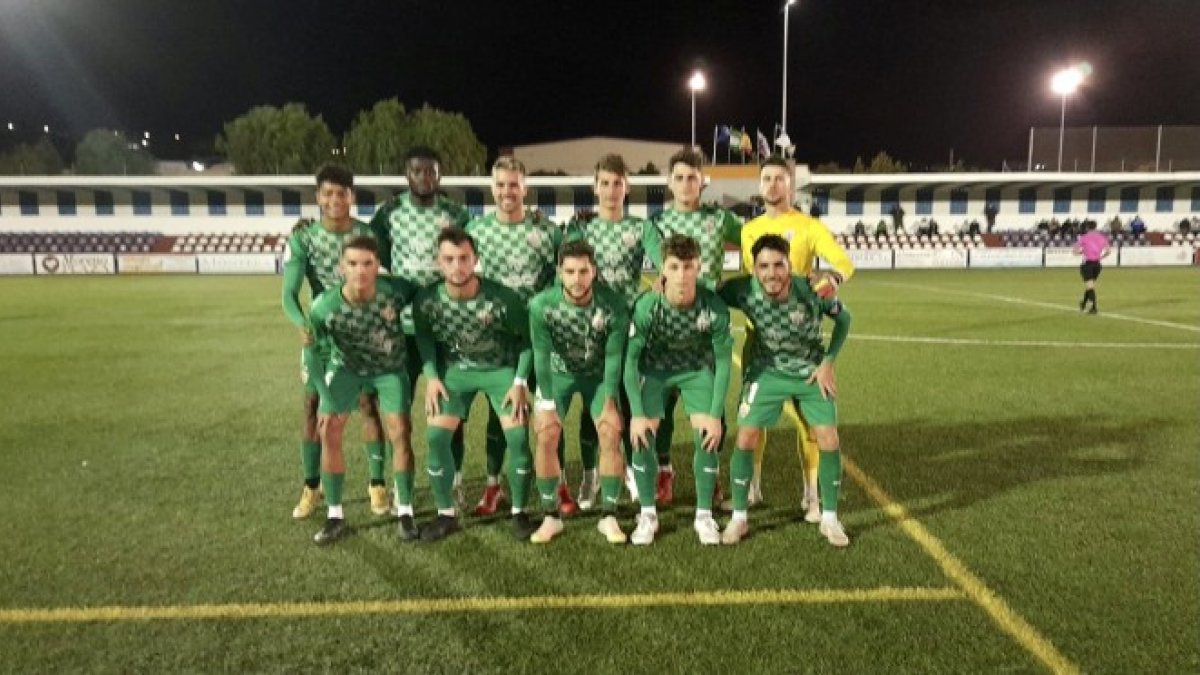 El once del filial que se midió al Alhaurino este miércoles.