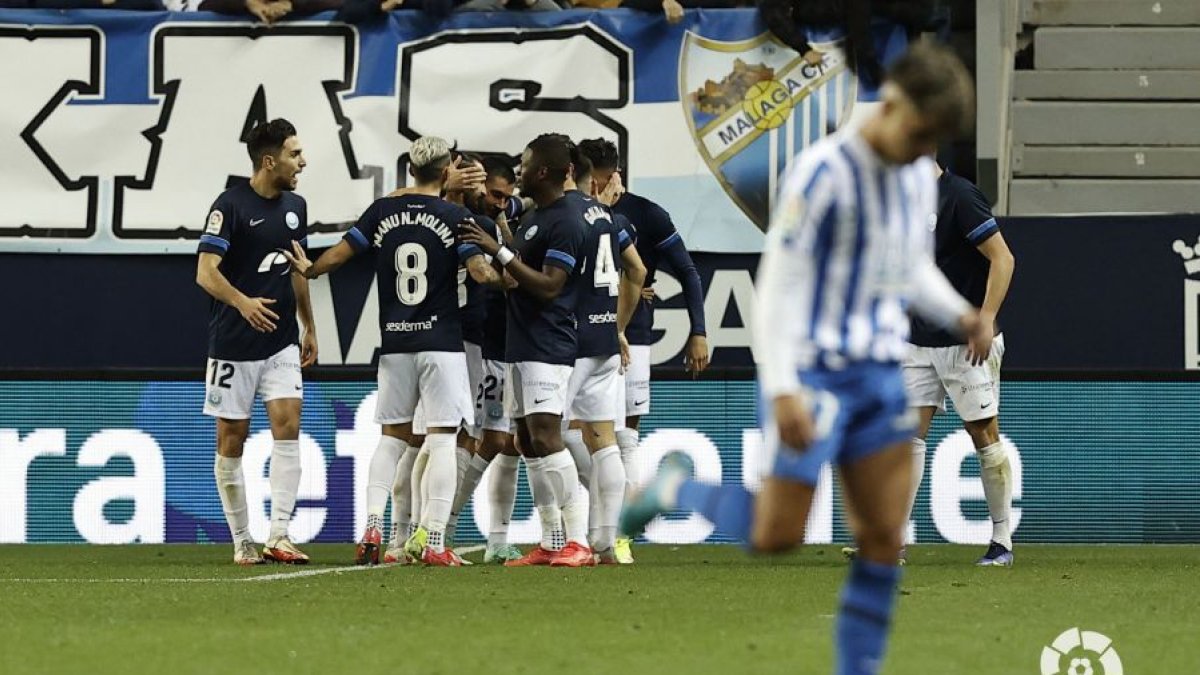 Hizo ¡5 goles! en La Rosaleda con un fútbol directo.