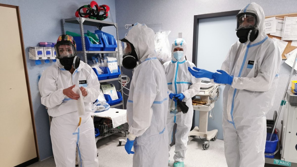 Profesionales del Hospital Universitario Torrecárdenas.