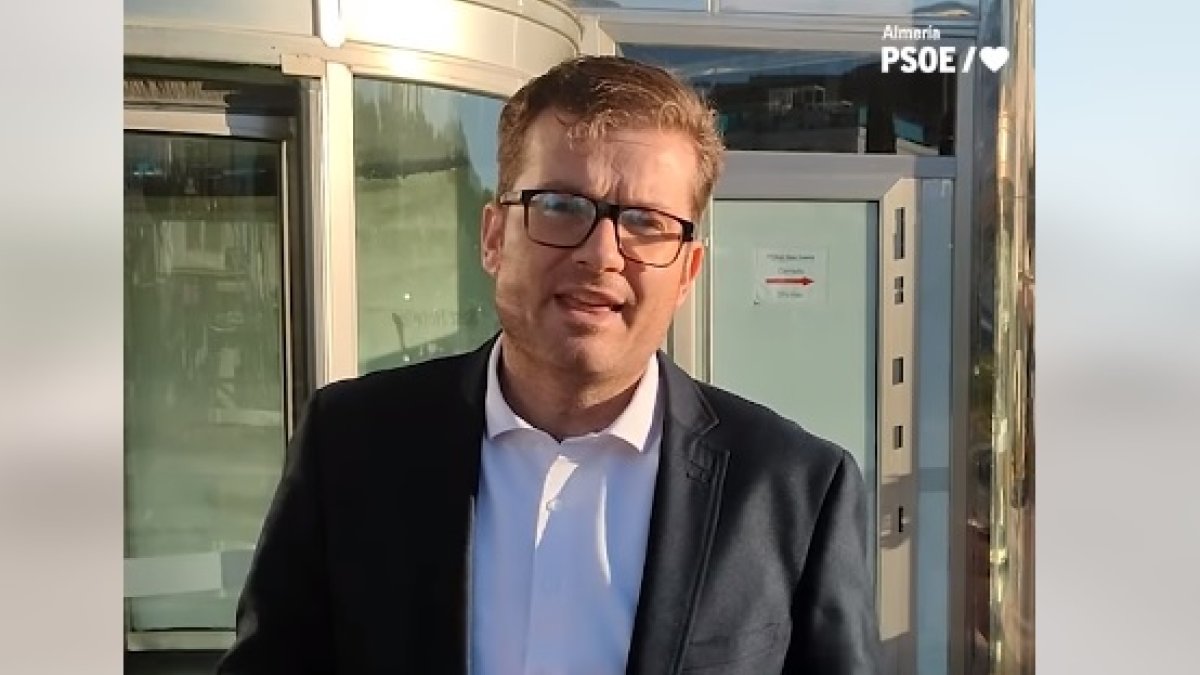 Manuel Zamora portavoz de PSOE-Somos Mojácar en su comunicado