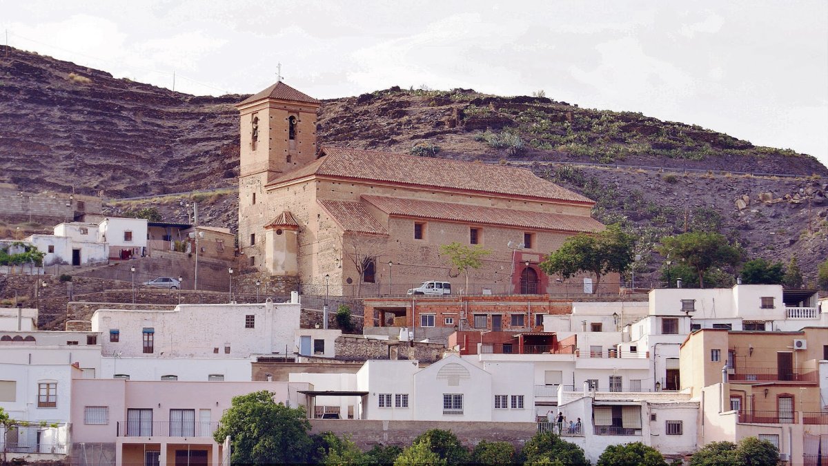 Gérgal supera la tasa 4.000 y es hoy el pueblo con más incidencia de Almería,