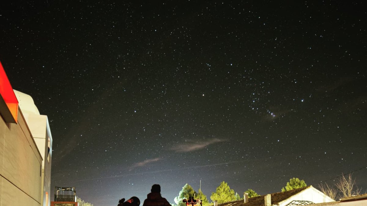 Vistas al cielo desde el Planetario de Serón.