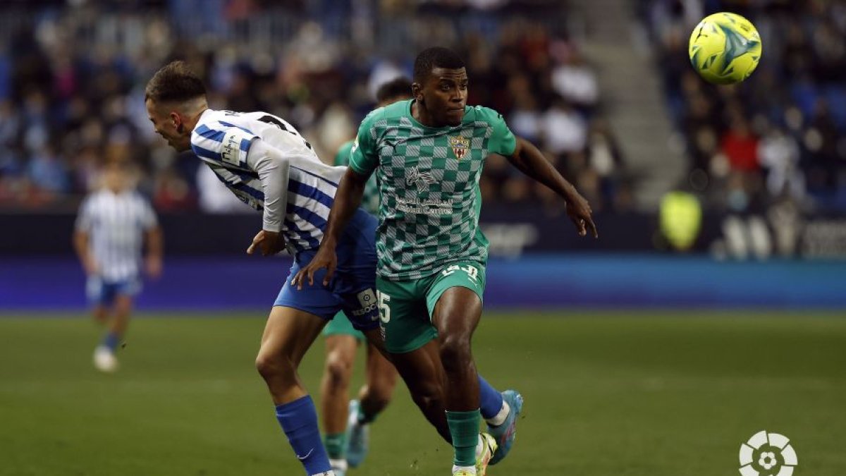 Akieme en una jugada.