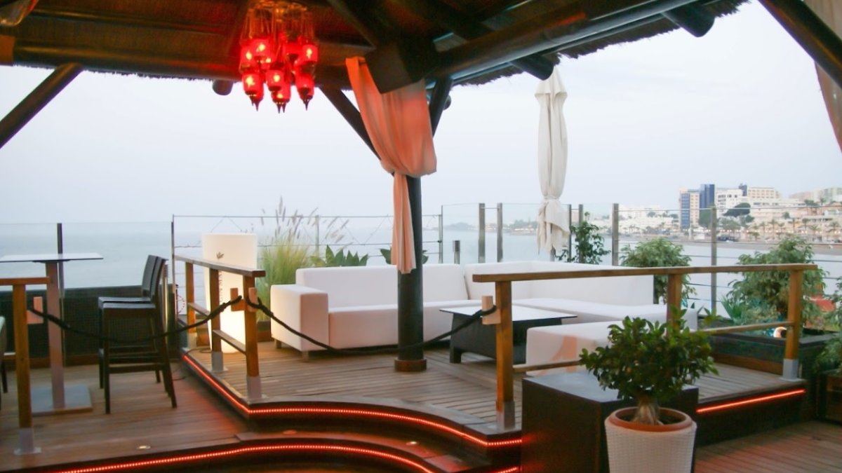 Imagen de archivo de la zona de terraza del edificio de El Bribón de La Habana.