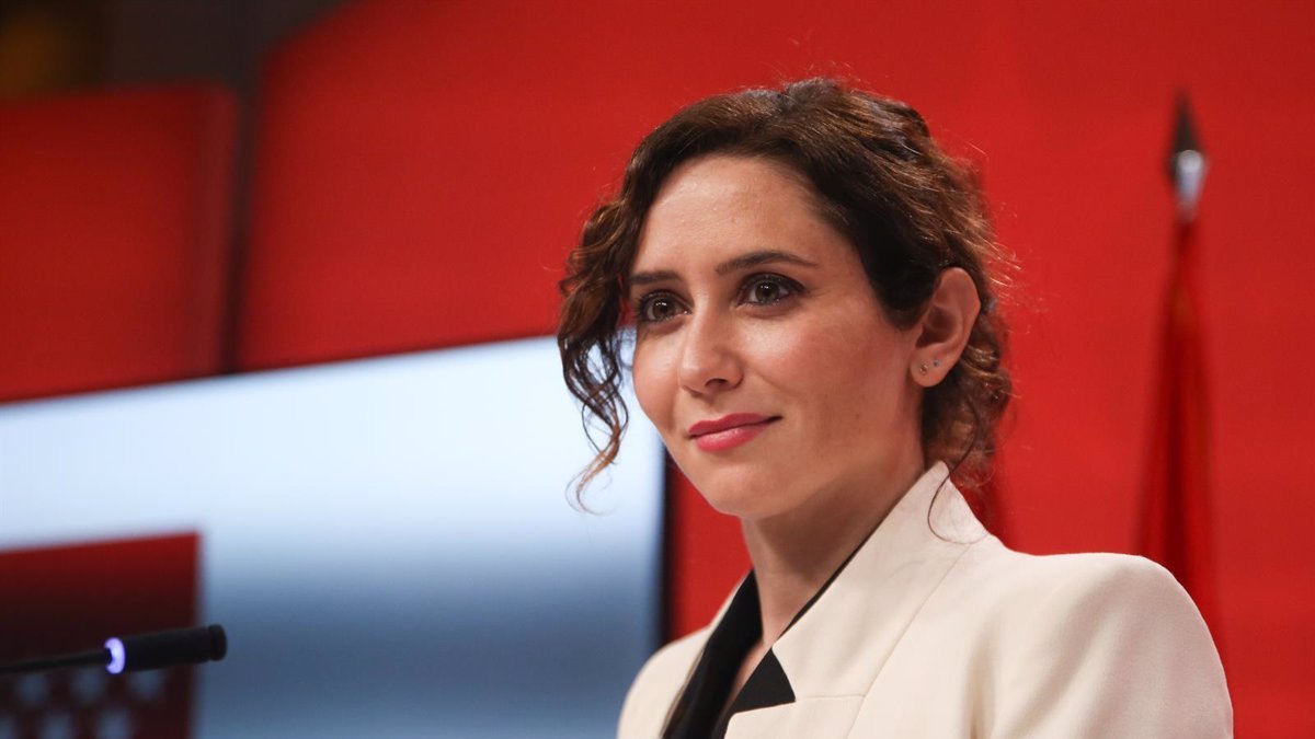 Isabel Díaz Ayuso vuelve a dar explicaciones.